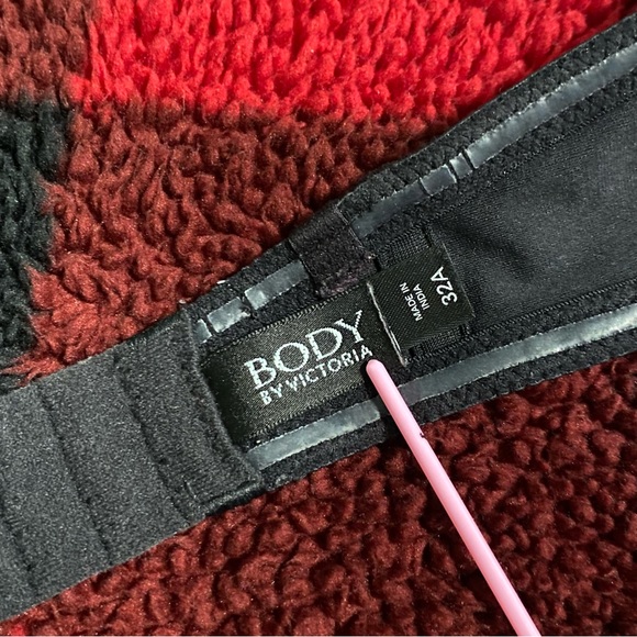 BODY By Victoria Strapless Bra - 32A - Picture 3 of 3